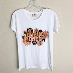 White graphic tee "brave babe"